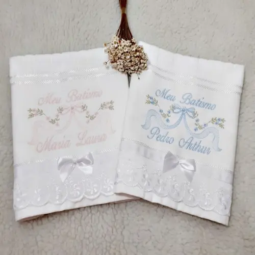 Kit 2 Toalhas de Batizado Personalizada para Gêmeos