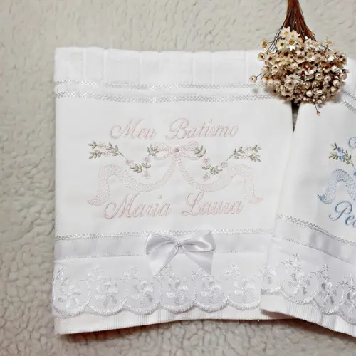 Kit 2 Toalhas de Batizado Personalizada para Gêmeos