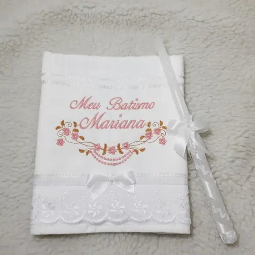 Kit Batizado Toalha Bordada Nome Rosa Menina e Vela