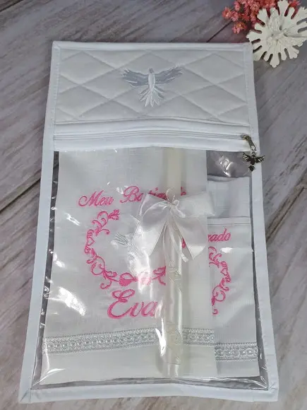 Kit Batizado Toalha de Linho Fralda Vela e Embalagem Branco