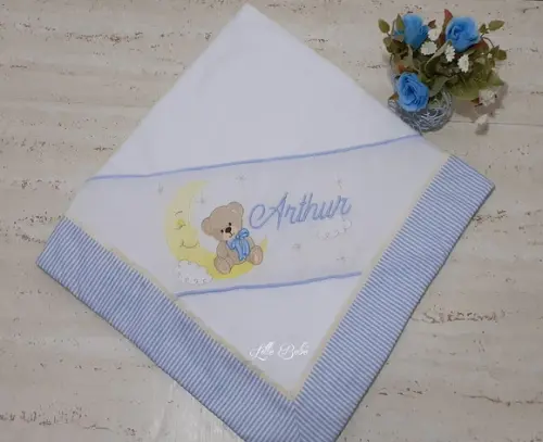 Kit Cueiro Flanelado Personalizado e Fraldas Ursinho na Lua