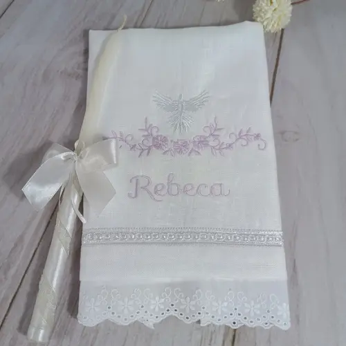 Kit de Batizado Lavanda Delicado Toalha Personalizada e Vela