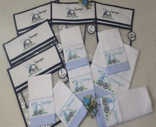 Kit Enxoval do Bebê Personalizado Fraldas e Saquinhos 12pçs
