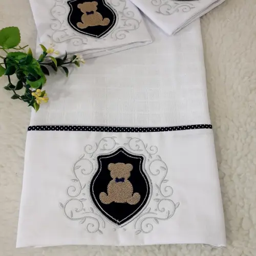 Kit Fralda de Ombro Bordada e Fraldinha de Boca Ursinho