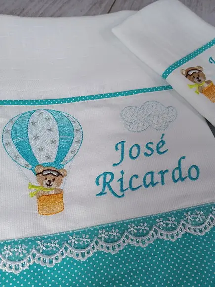 Kit Fraldas Bordadas Personalizadas Ursinho Aviador Turquesa