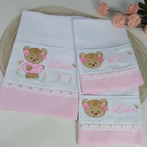 Kit Fraldas de Ombro e Boca Bordada Nome Ursinha Rosa