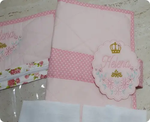 Kit Maternidade Fralda, Saquinho de Roupa e Porta Fraldas