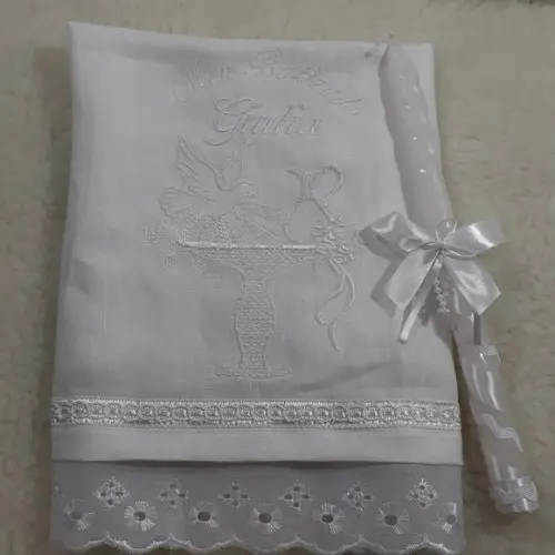 Kit Toalha Batizado Cambraia de Linho Bordada Vela Decorada