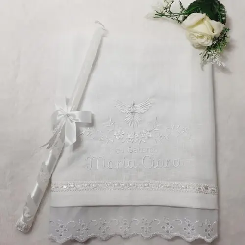 Kit Toalha Batizado Cambraia de Linho Bordada Vela Decorada