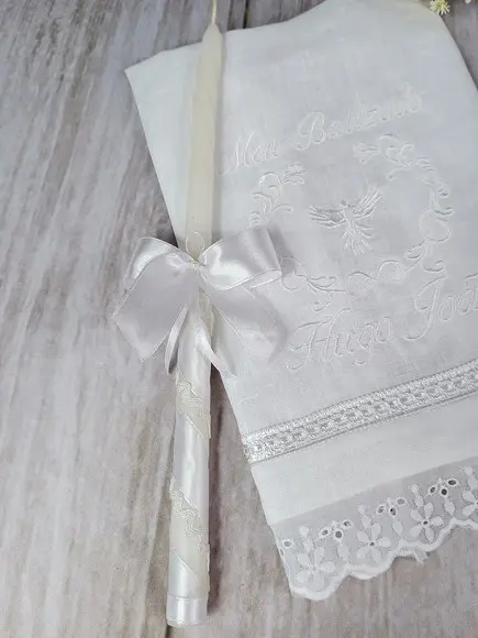 Kit Toalha Batizado Cambraia de Linho Bordado Branco Vela