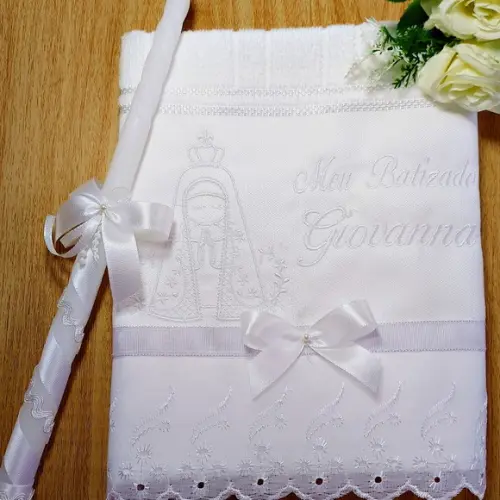 Kit Toalha Batizado Nossa Senhora Aparecida e Vela