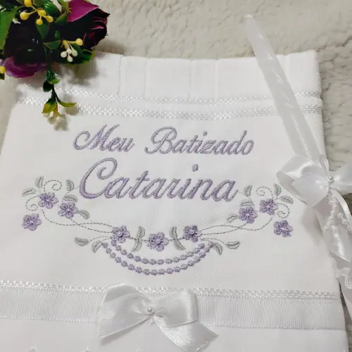 Kit Toalha Batizado Personalizada Flores Lavanda e Vela