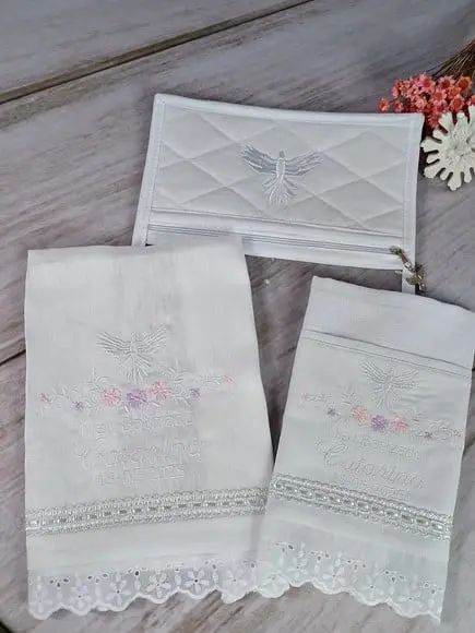 Kit Toalha Batizado Personalizada Fralda Embalagem Floral