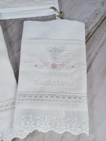 Kit Toalha Batizado Personalizada Fralda Embalagem Floral