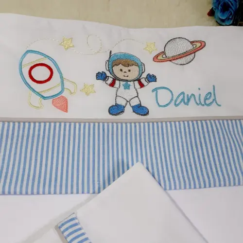 Lençol e Fronha de Mini Berço Personalizada Astronauta