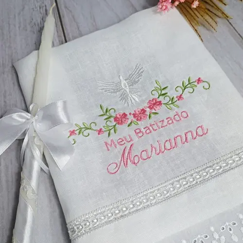 Toalha Batismo Cambraia Linho Espírito Santo Vela Decorada