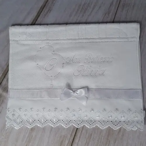 Toalha Batismo Personalizada Branca e Vela Decorada