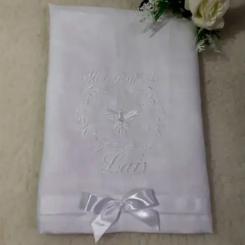 Toalha Batizado Cambraia de Linho Bordada Personalizada