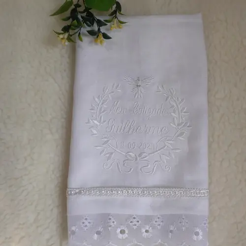 Toalha Batizado Cambraia Linho Espírito Santo Vela Decorada