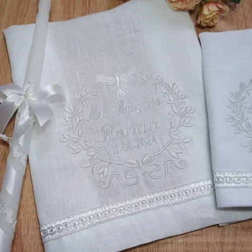 Toalha Batizado Cambraia Linho Vela Decorada e Fralda Boca