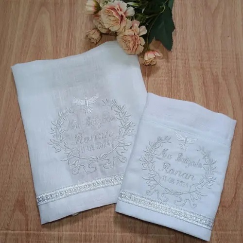 Toalha Batizado Cambraia Linho Vela Decorada e Fralda Boca