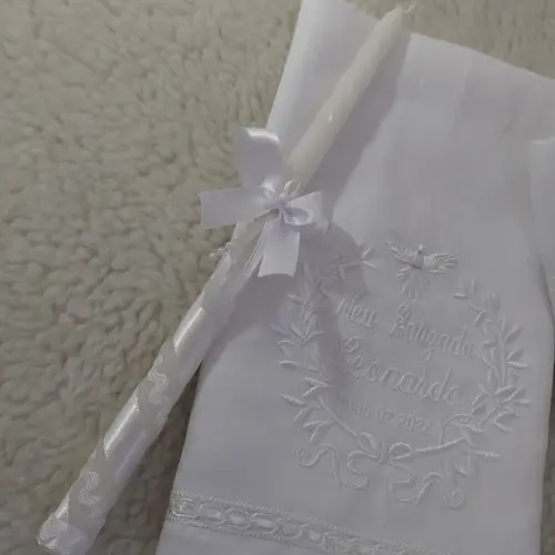 Toalha Batizado Cambraia Linho Vela Decorada e Fralda Boca