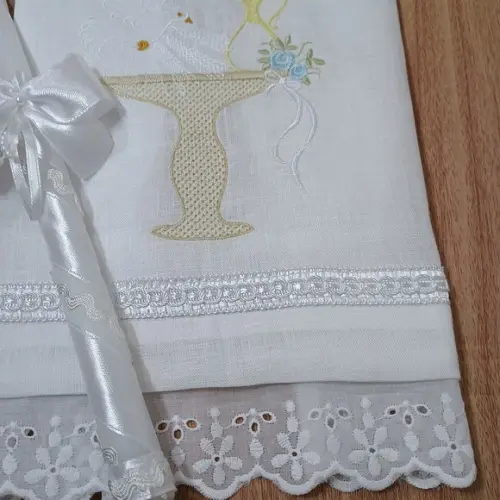 Toalha Batizado Linho Bordada Personalizada Vela Decorada