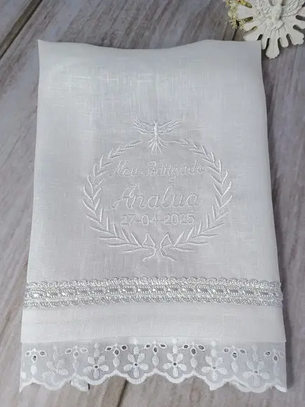 Toalha Batizado Linho Bordado Branco Personalizada