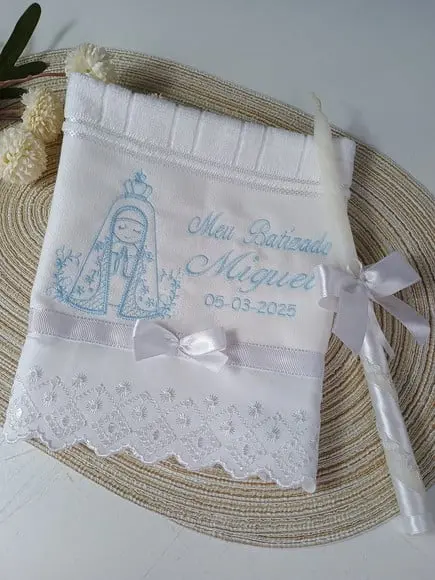 Toalha Batizado Nossa Senhora Aparecida e Vela Decorada