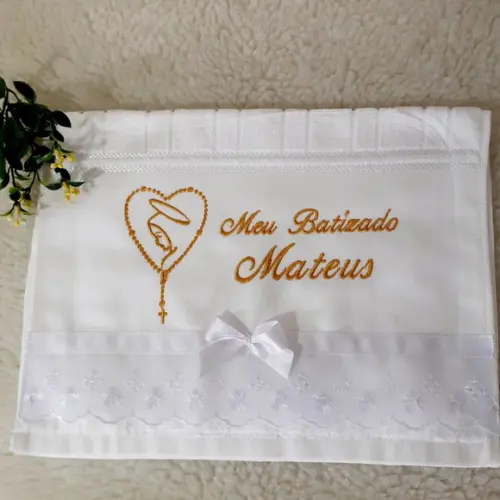 Toalha Batizado Menino Bordada Terço Nossa Senhora