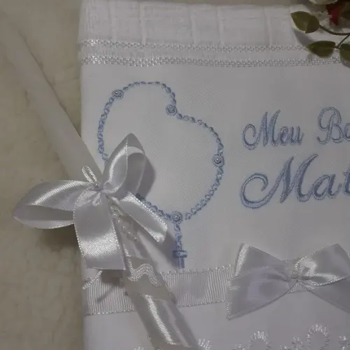 Toalha Batizado para Menino com Nome e Vela Decorada