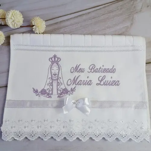 Toalha Batizado Personalizada Nossa Senhora e Vela Decorada