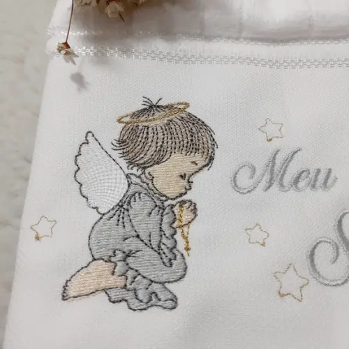 Toalha de Batizado Bordada Menina Anjinho Personalizada