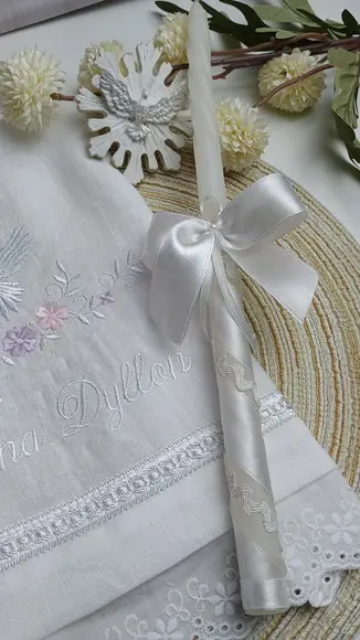 Toalha de Batizado Personalizada com Vela e Fralda Flores