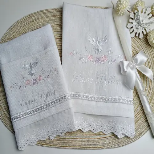 Toalha de Batizado Personalizada com Vela e Fralda Flores