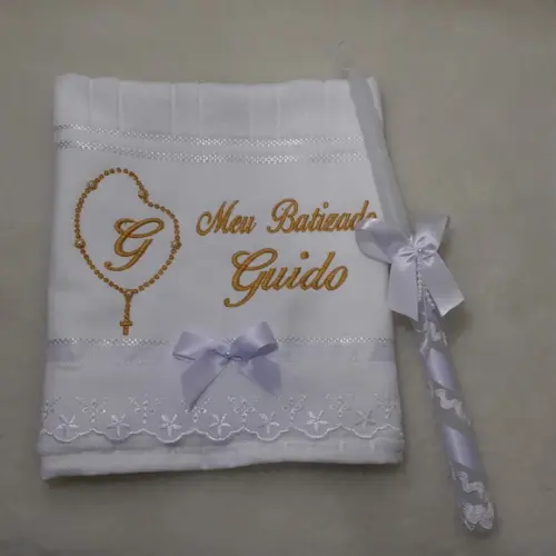 Toalha para Batizado Personalizada Dourado e Vela Decorada