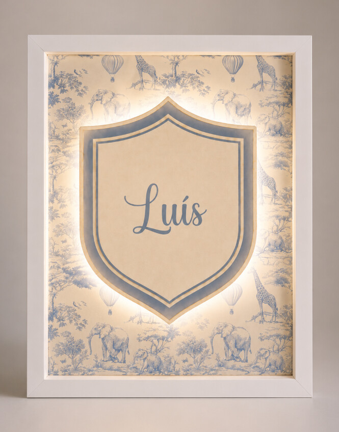 Quadro com recortes e colagens com led personalizável