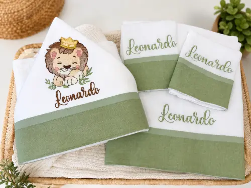 Toalha de banho para bebê com capuz + kit fralda 3 peças tema leão rei