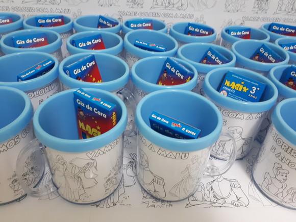 Caneca para colorir + giz de cera