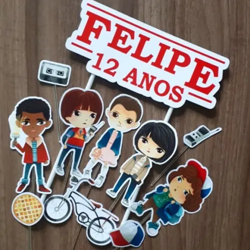 Topo de Bolo Stranger Things