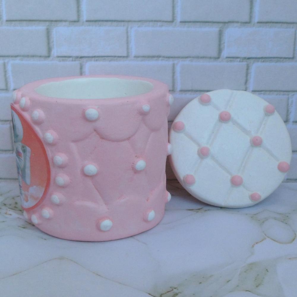 10 Lembrancinha Astronauta Rosa Caixinha De Gesso 6,5 x 7 Cm Para