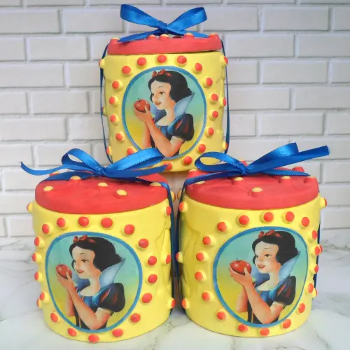 10 Lembrancinha Branca De Neve Caixinha De Gesso 6,5 x 7 Cm Para Festas  E Aniversários