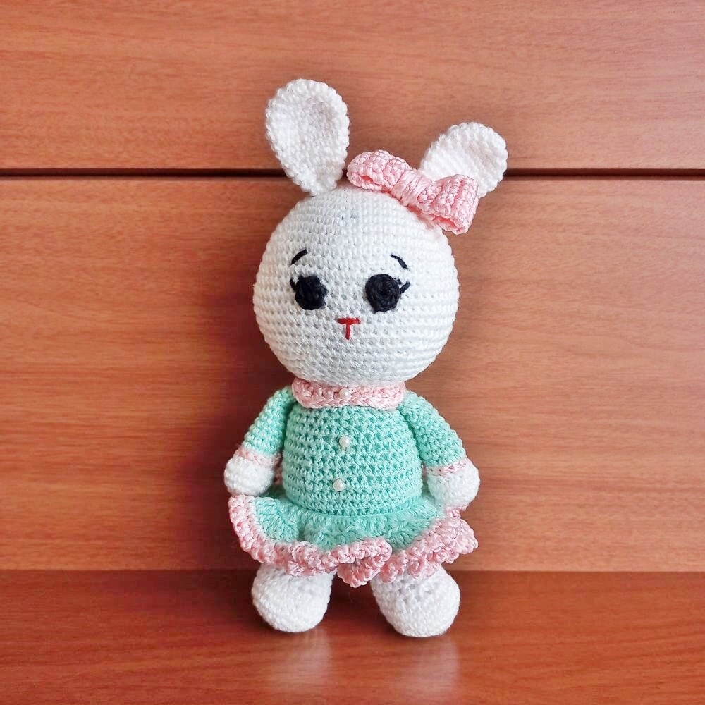 Amigurumi Coelhinho de Crochê - Presente e Decoração Infantil