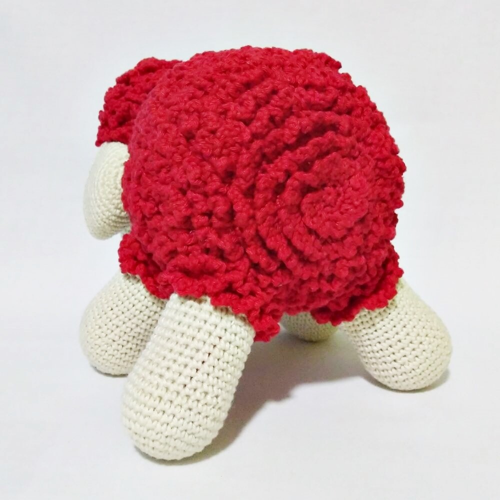Amigurumi Ovelhinha Vermelha de Algodão - Decoração Quarto do 
