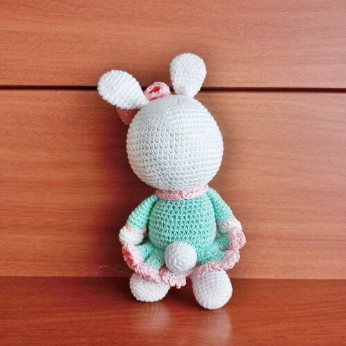 Amigurumi Coelhinho de Crochê - Presente e Decoração Infantil