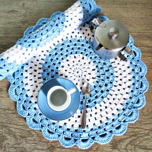 Sousplat de Crochê em Fio 100% Algodão Mercerizado Azul e Branco - Elegância à Mesa
