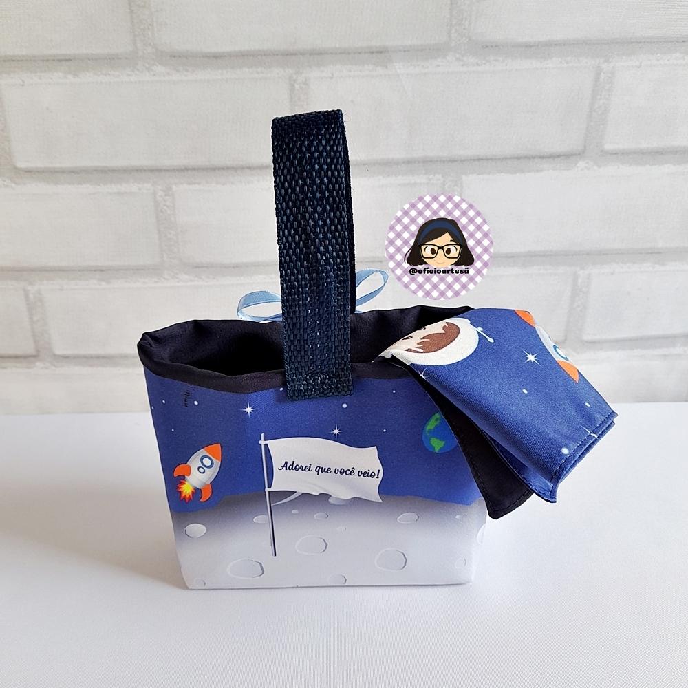 Kit 15 mini cestinhas e 15 toalhinhas Astronauta