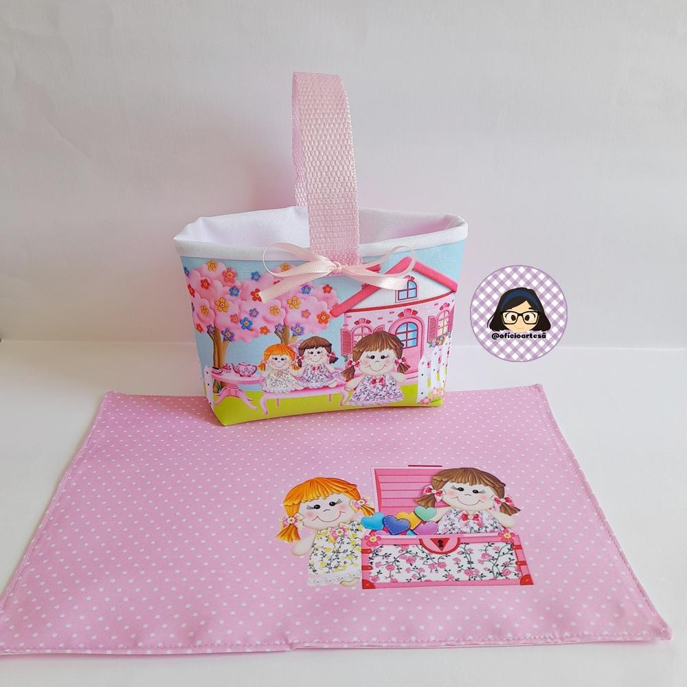 Kit 15 mini cestinhas e 15 toalhinhas Casa de Bonecas