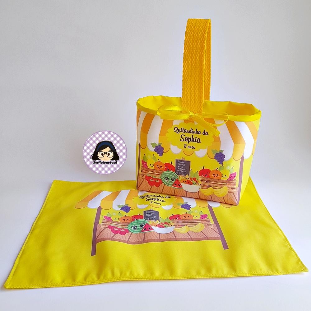 Kit 15 mini cestinhas e 15 toalhinhas Quitandinha