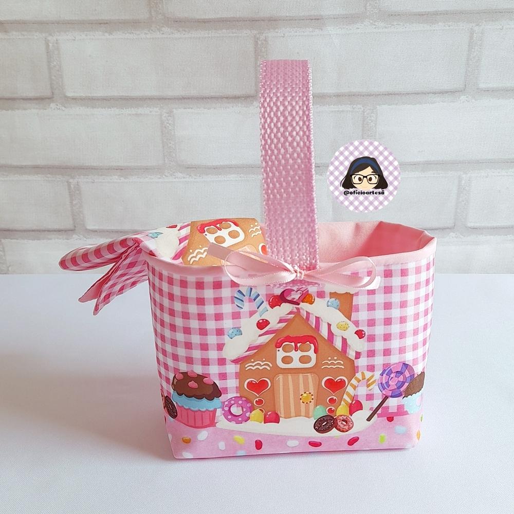 Kit 15 mini cestinhas e 15 toalhinhas Candy House Rosa